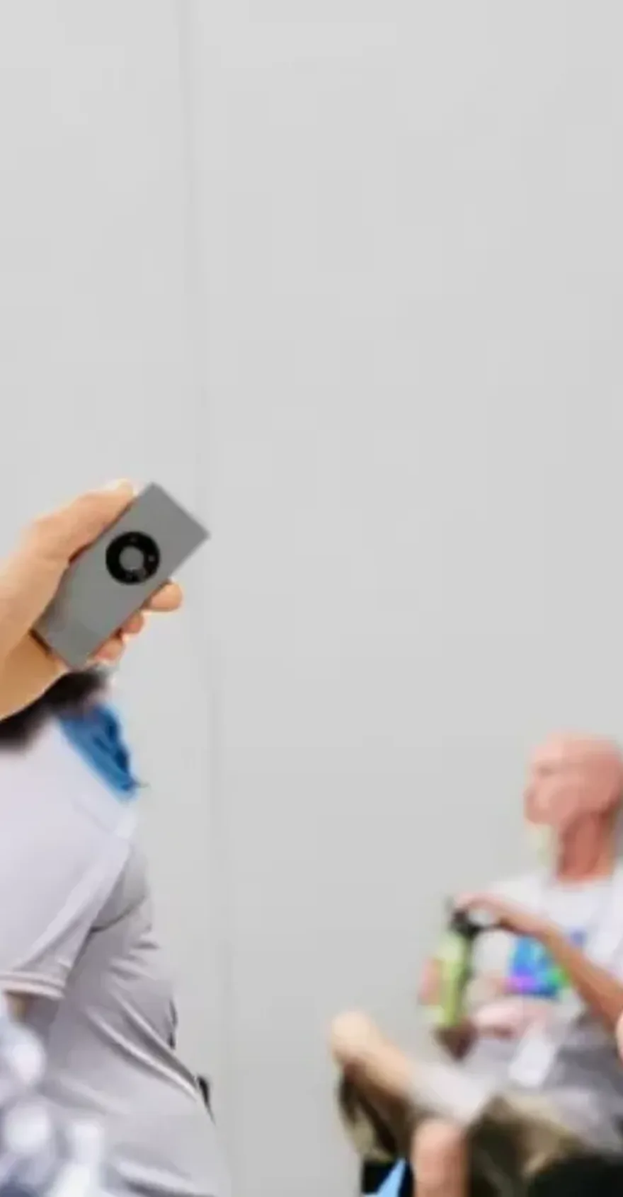 The Pocket Device That Answers Out Loud in 43 Languages